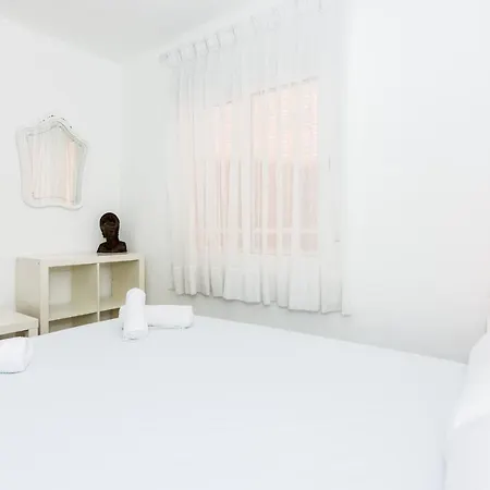 Homeholidaysrentals Amy Apartamento Calella